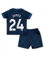 Otroški Nogometna dresi replika Chelsea Reece James #24 Gostujoči 2023-24 Kratek rokav (+ hlače)